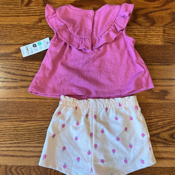 Carter's Two Piece Ruffle Top and Cream Raspberry Shorts Set - Picture 2 of 2